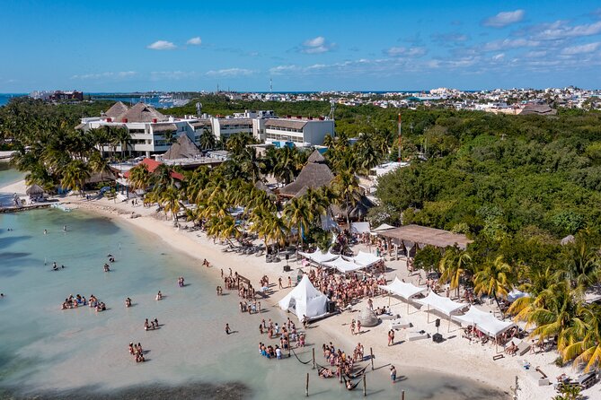 Isla Mujeres Platinum by Albatros Catamarans - The Crew and DJ Factor: Why This Trip Feels Fun From Start to Finish