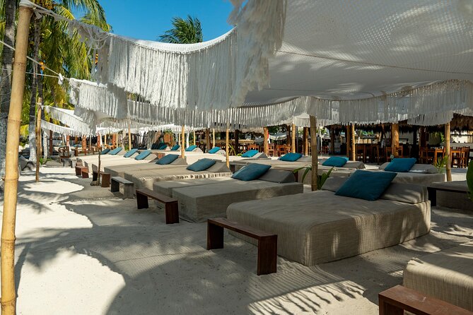 Isla Mujeres Platinum by Albatros Catamarans - Best Fit for Your Group: Who This Catamaran Day Works For