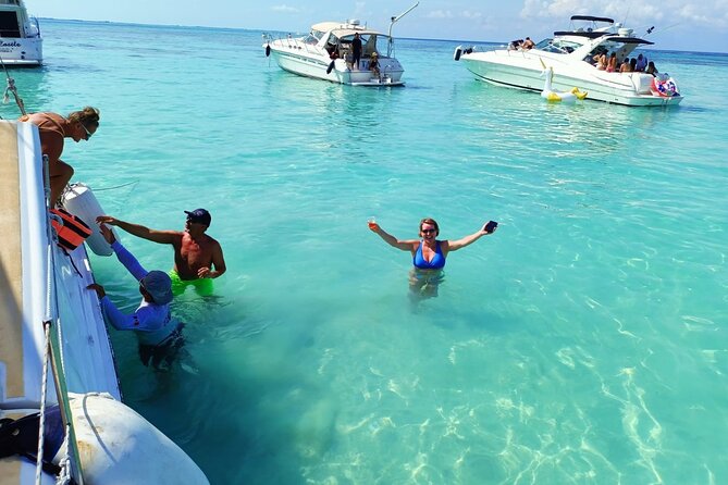 Isla Mujeres Premium Tour in Private Catamaran with Lunch - Playa Norte: Swim Time Plus a Chance to See the Town