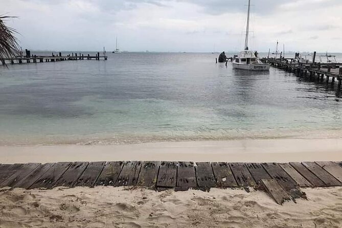 Isla Mujeres Premium Tour in Private Catamaran with Lunch - Price and Value: When $1,050 Per Group Makes Sense