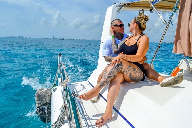 Isla Mujeres Rush : Catamaran Snorkeling and BUFFET in Beach Club - Catamaran Cruise With an Open Bar: The Ride Part That You Actually Want