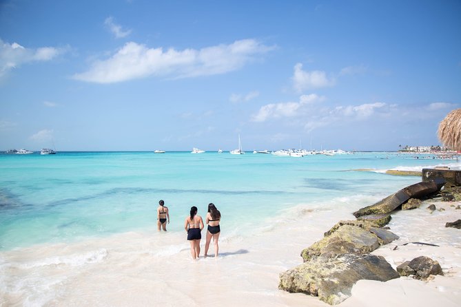 Isla Mujeres Sailing catamaran tour - Cancun to Isla Mujeres by catamaran: what the day feels like