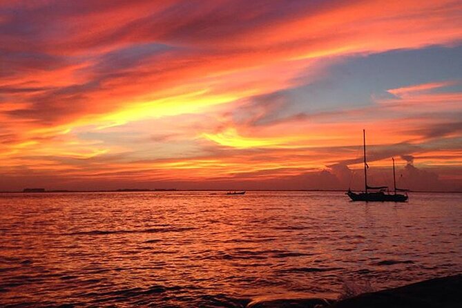 Isla Mujeres Sunset Cruise and Tour from Cancun - Cancun to Isla Mujeres at Golden Hour: What the 4-Hour Plan Feels Like