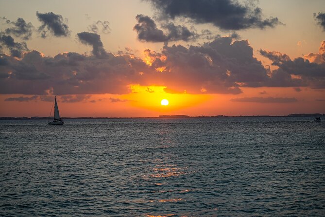 Isla Mujeres Sunset Cruise and Tour from Cancun - Isla Mujeres Downtown: History, Legends, and a Very Walkable Reality