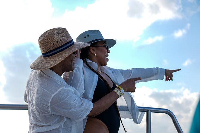 Isla Mujeres Sunset Cruise and Tour from Cancun - Photos and the Price of Souvenirs: Worth It, but Know Before You Pay