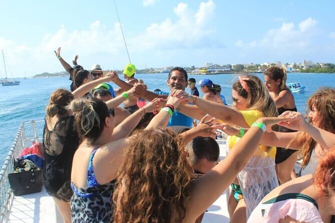 Isla Mujeres Tour with Open Bar Food and Snorkeling - Isla Mujeres Beach Club Lunch: Buffet Food and Open Bar