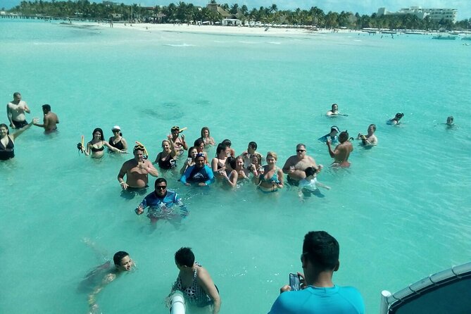 Isla Mujeres Unlimited! enjoyable party with transportation - Who this catamaran party works best for