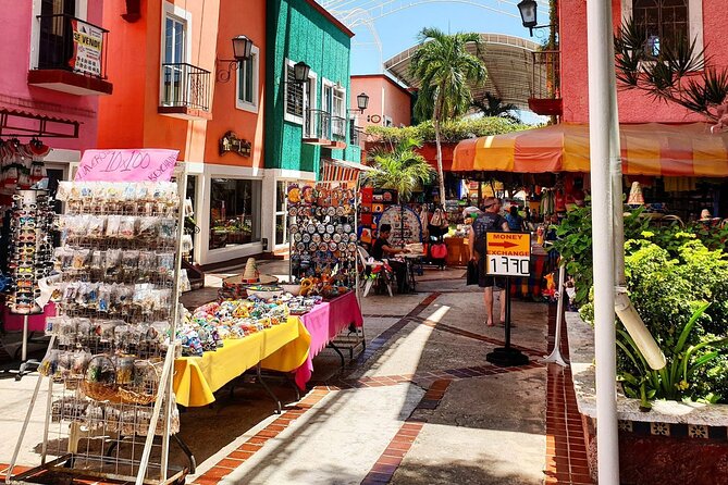 Live the Cancun City Experience! Round Transportation from Cancun - How to use the time so it feels worth it