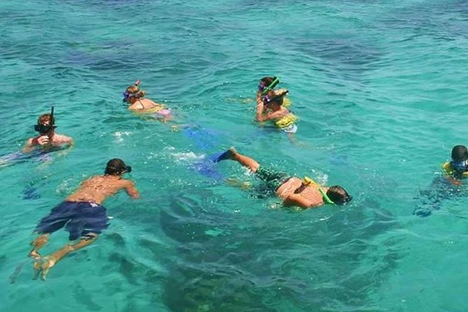 Live The Luxury Catamaran Isla Mujeres Tour in Cancun - Practical tips that can save your day (and your skin)