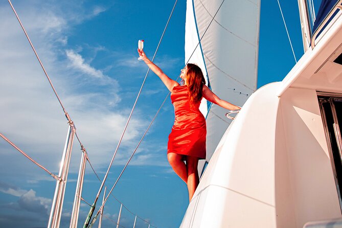 Luxury Sunset Sailing Cruise in Cancun with Light Dinner and Open Bar - What you actually eat: light dinner, not a feast