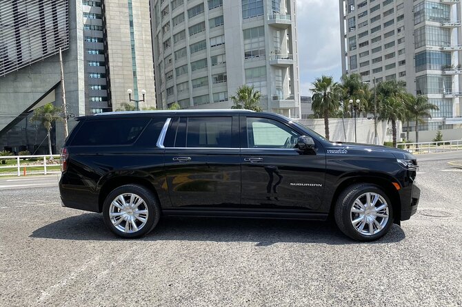 Luxury Suv from Cancun One Way International Airport - Finding the Driver: WhatsApp, a Name Sign, and No Guesswork