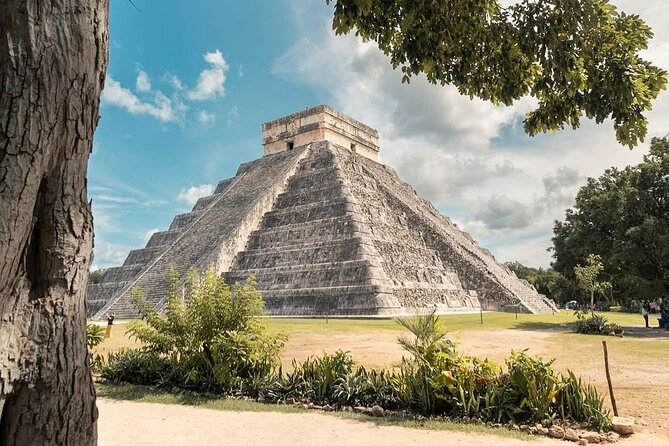 Majestic Chichén Itzá, Cenote Suytun, & Cenote Ikkil Journey - Lunch and Food Quality: Box Lunch Plus a Buffet Means Fewer Stress Decisions