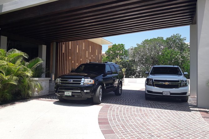 One-way Airport Transfer to Cancun or Playa del Carmen - What the Ride Feels Like, Wi-Fi, Spotify, and Drinks on Board