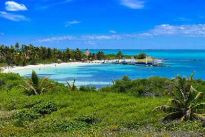Paradise Islands Tour: Isla Contoy and Isla Mujeres