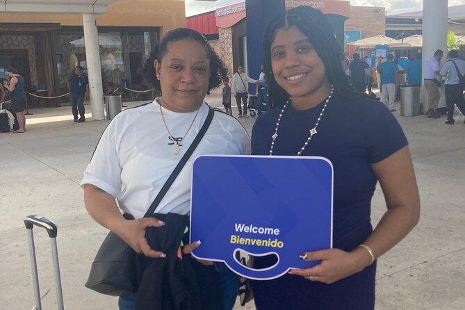 Playa del Carmen One Way Or Roundtrip Private Transfer - Finding your ride fast at Cancun Airport Terminals 2, 3, and 4