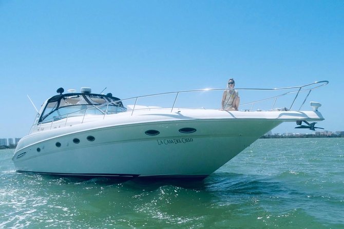 Private 50FT Yacht Rental in Cancún P8 - Isla Mujeres and Playa Norte Anchoring on the 4- and 6-Hour Days