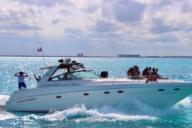 Private 50FT Yacht Rental in Cancún P8 - Snorkeling Gear, Safety, and Simple Tips for a Smoother Swim
