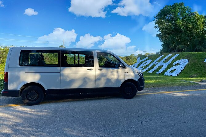 Private Airport Transfer to Cancun Hotel Zone - What Costs Extra, and When It Can Surprise You