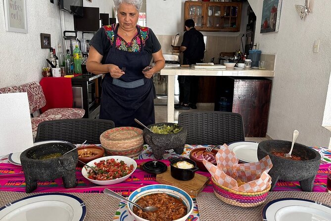 Private Authentic Mexican Cooking Class in Cancun with Alberto - Entering Alberto and Lily’s Polígono Sur kitchen