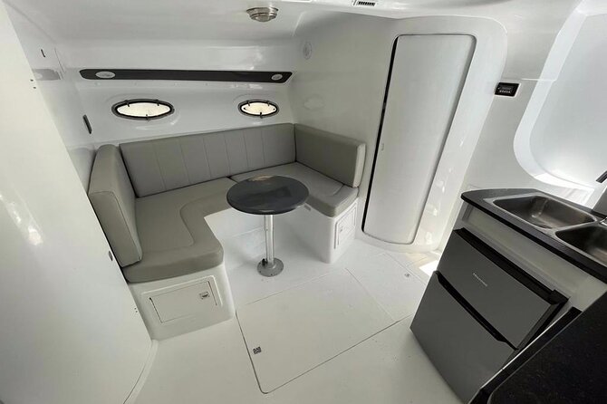 Private Cancun Yacht Tour 42ft up to 8 pax - Weather shifts the day: how to stay comfortable and informed