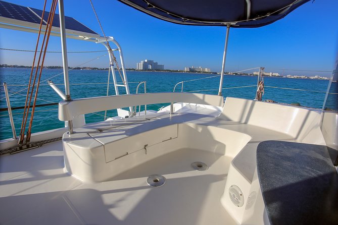 Private Catamaran from Cancun to Isla Mujeres | For up to 30 pepl - Crew attention on a private charter, what it feels like