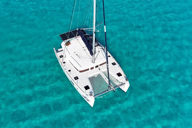Private Catamaran Tour Super to Isla Mujeres - Beach Club Lunch on Isla Mujeres: Buffet Value and Easy Facilities