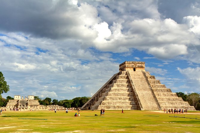 Private Chichen Itza, Cenote Ik Kil, Rio Lagartos & Las Coloradas - Las Coloradas pink lakes and salt flats: where the color depends on timing