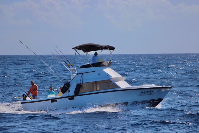Private fishing charter Bertram 31ft 6 pax max if you don't fish you don't pay - Gear, Bait, and Crew Work That Keeps Lines Tight