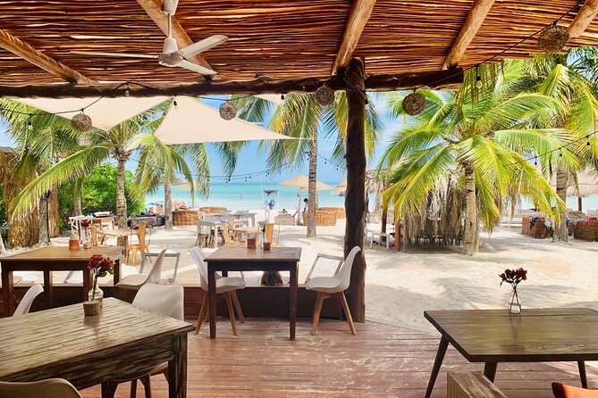 Private flight to Holbox from Cancun - What is included, what is not, and how to plan smart