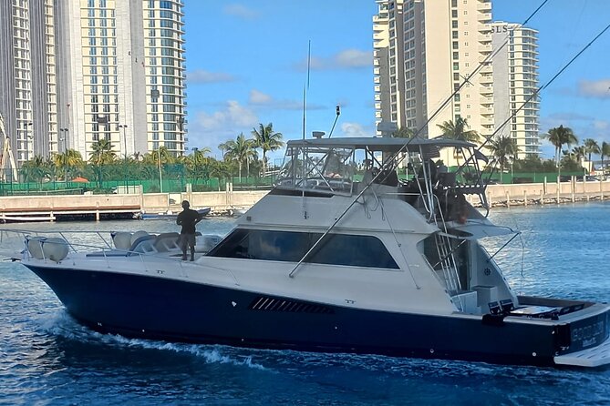 Private Full Day Tour by Yatch in Cancún - Price and value for $1,889 per group up to 15