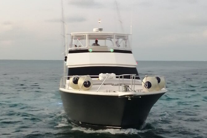 Private Full Day Tour by Yatch in Cancún - Meeting point and day-of costs you should not ignore