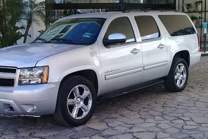 Private luxury transportation from CUN Airport to Puerto Morelos - Timing matters more than you think