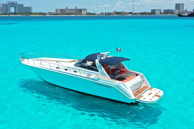 Private Luxury Yacht 55FT Rental in Cancun - Why a private 55-foot SEA RAY yacht rental in Cancun feels special