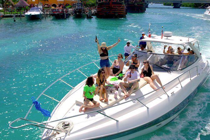 Private Premium Yacht 46FT Rental in Cancún - 4 hours: Isla Mujeres, Playa Norte, and snorkeling if the sea cooperates