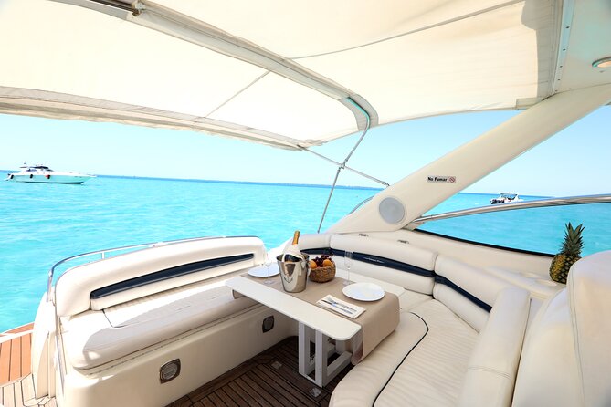 Private Premium Yacht 46FT Rental in Cancún - Price and value: what $283.18 per group really means