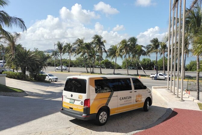 Private Roundtrip Transportation from CUN to Boulevard Kukulcan - The Ride Down: Nichupte Lagoon Views and Real Timing