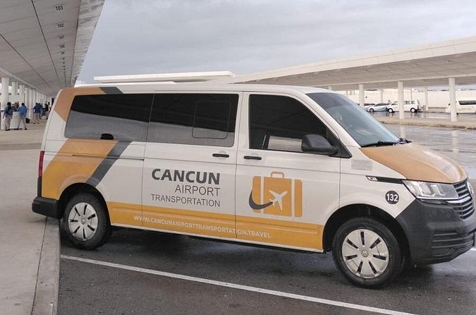 Private Roundtrip Transportation from CUN to Boulevard Kukulcan - Private Vehicle for Up to 8: Toyota Hiace or Similar