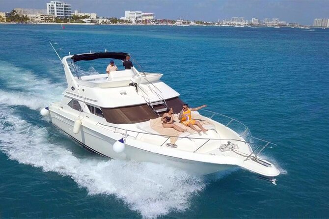 Private SeaRay 47ft Yacht Rental Cancun 23P6 - Cancun Waters Cruise to Isla Mujeres: The Route Logic