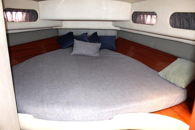 Private SeaRay 47ft Yacht Rental Cancun 23P6 - Crew and Safety: What Matters Most in a Private Charter