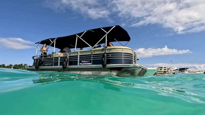 Private SNORKEL AND ISLA MUJERES Tour for GROUPS & FAMILIES - Private pontoon snorkeling and a family-friendly pace