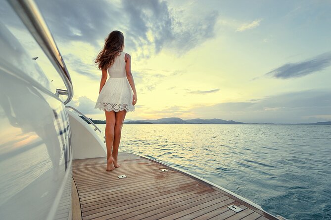 Private Tour of Cancun to Isla Mujeres by 45-foot Yacht. - A 42-Foot Private Yacht Plan for Cancun to Isla Mujeres