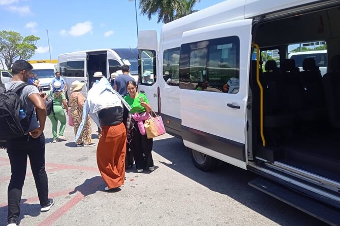Private Transfer from ATO Cancun to Hotel Zone - The 50-minute private ride: comfort, not sightseeing