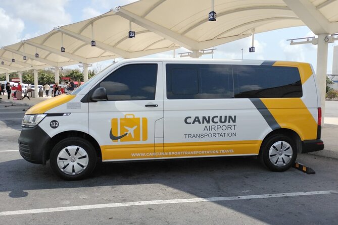 Private Transfer from Cancun Airport to Akumal - The big deal: punctual airport waiting