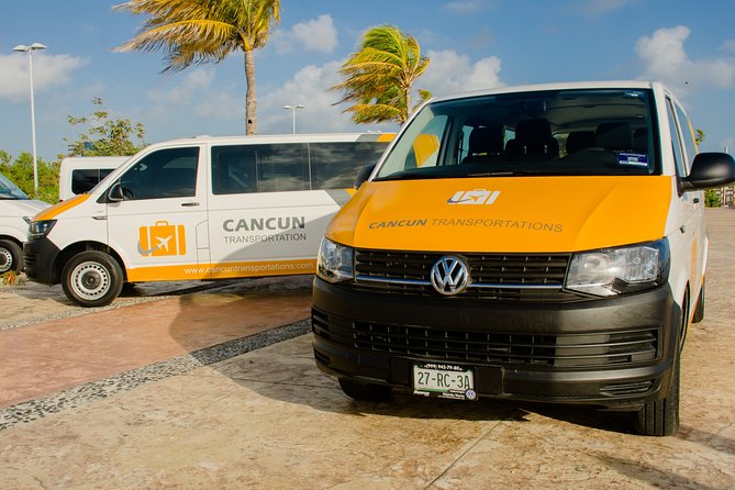 Private Transfer from Cancun Airport to Boulevard Kukulcan - The Nichupte Lagoon Drive Into the Hotel Zone