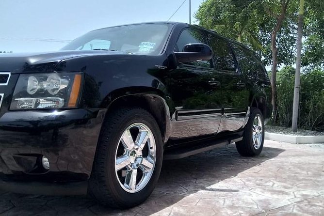 Private transfer round trip (Playa del Carmen) - The airport meet points you need to locate quickly