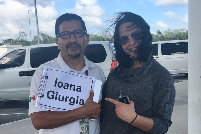 Private transportation from Cancun airport to Hotel Zone - Service hours you should double-check before trusting the plan