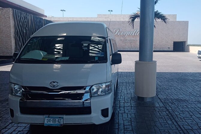 Private transportation from CUN Airport to Cancun Hotel Zone - In the Van: What the Ride Feels Like and How Long It Takes