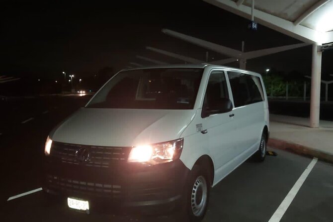 Private transportation from CUN Airport to Cancun Hotel Zone - The Meet Point Reality at Cancun Airport