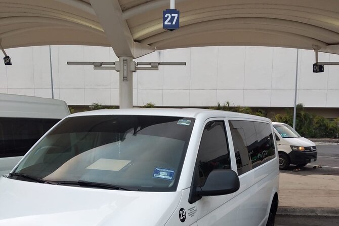 Private Transportation from the Airport to the Cancun hotel zone - What Happens During the 40-Minute to 1.5-Hour Ride