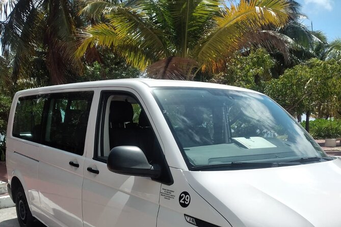 Private Transportation from the Airport to the Cancun hotel zone - Service Style: Courteous Operators, Clean Vehicles, and English Support